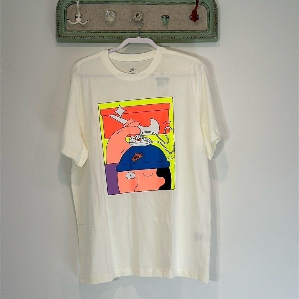 Nike sneaker head, Picasso graphic tee cream short sleeve men’s size XL new
